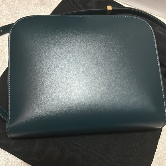 CELINE CLASSIC BOX BAG, MEDIUM SIZE (the bigger version) - Picture 4 of 12